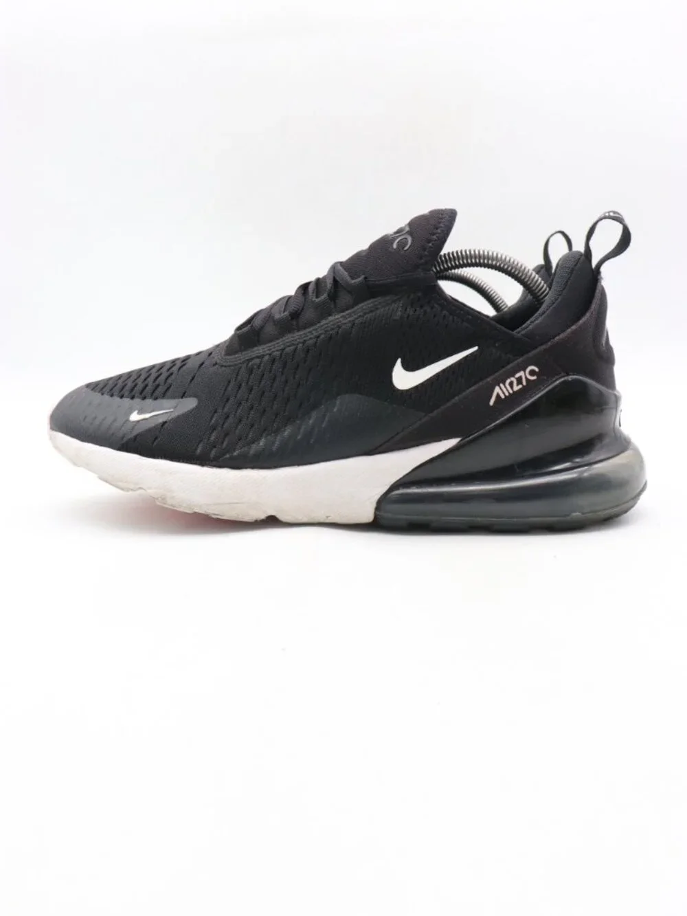 Nike Air Max 270 Men's Size 10.5 Black White Athletic Sneakers AH8050-002